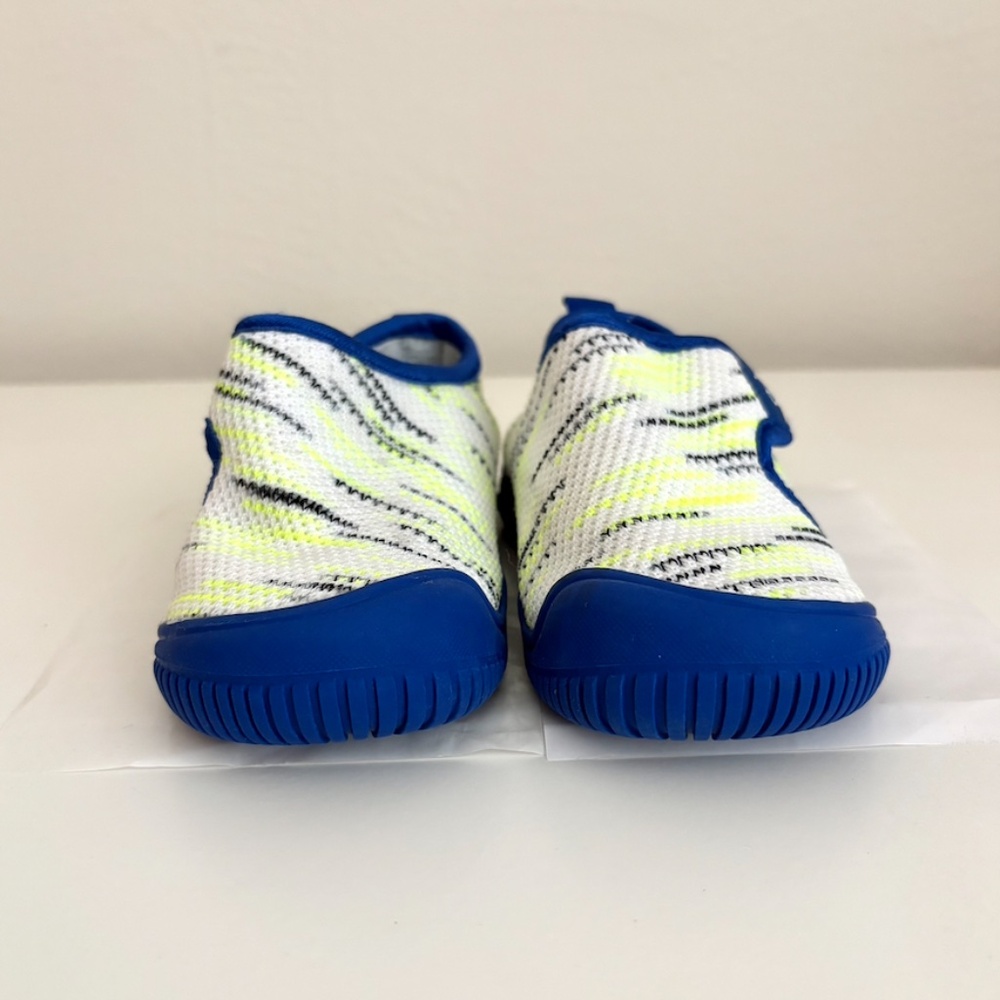 4/$29 Kids walking shoes 8.5 lightweight breathable - Picture 8 of 9